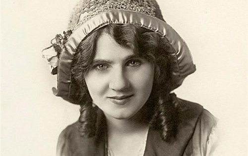 Florence lawrence 1908 portrait 700x507