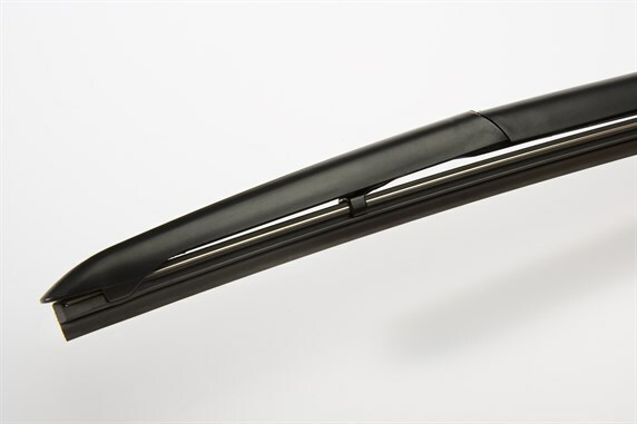 close-up hybrid blade.jpg
